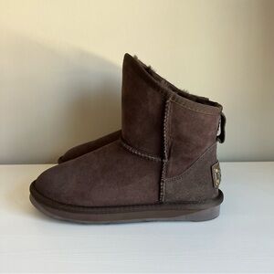 NIB Australia Luxe Collective cozy extra short boots in chocolate brown size 6